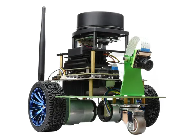 waveshare-jetbot-professional-version-ros-ai-kit-lidar-mapping-vision-rp2040-zub image 1