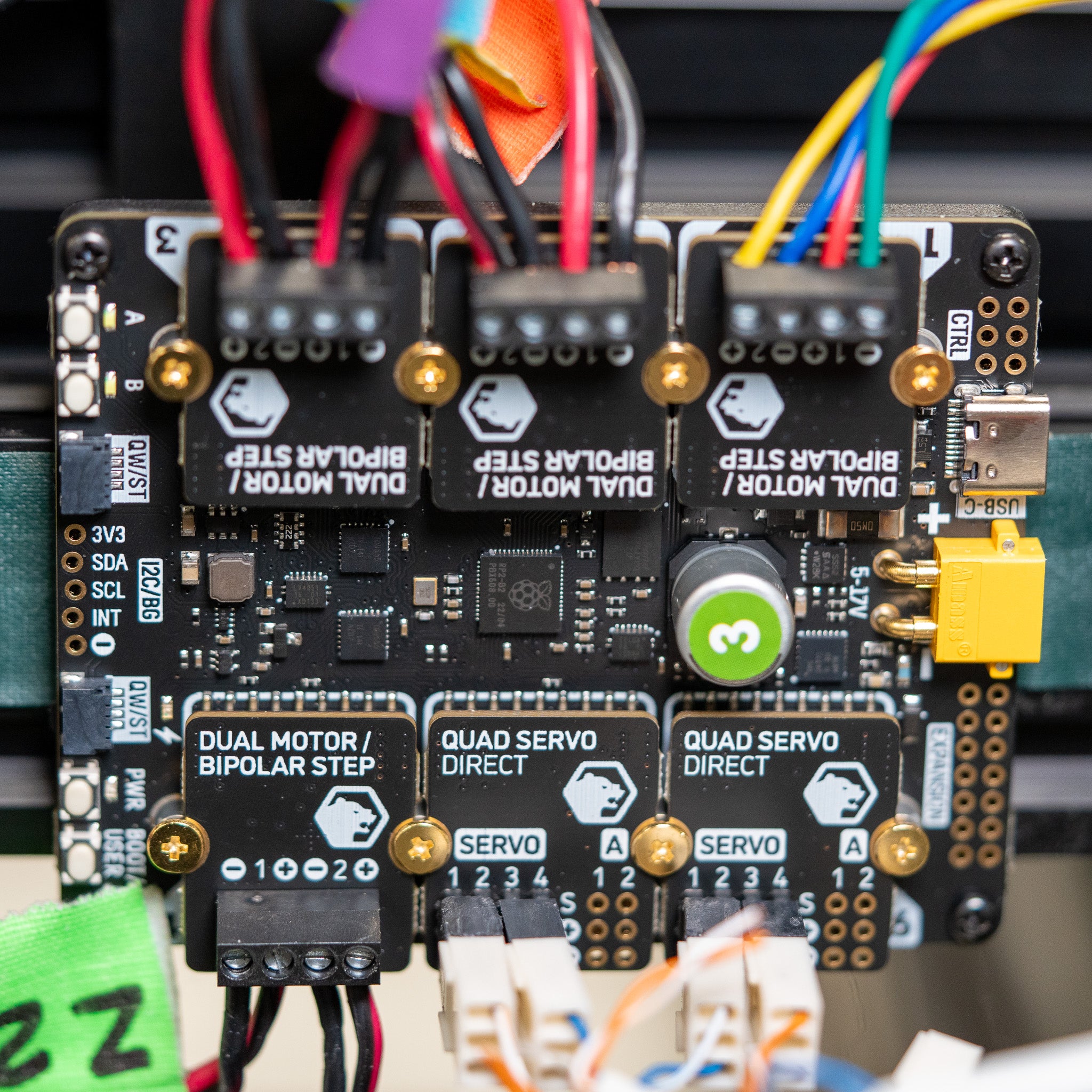 pimoroni-yukon-rp2040-robotik-controller-board-f-r-6-module image 6