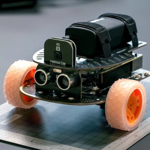 pimoroni-trilobot-base-kit-roboter-lernplattform-f-r-raspberry-pi image 1