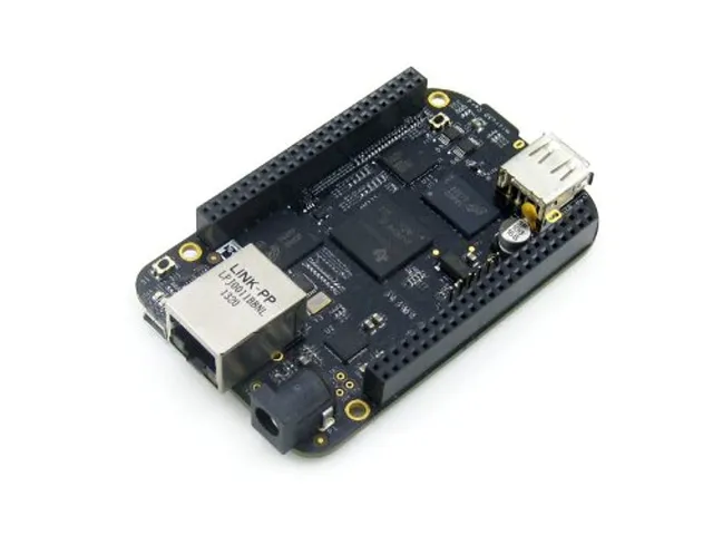 waveshare-beaglebone-black-rev-c-mini-pc-board-1ghz-512mb-4gb-emmc image 1