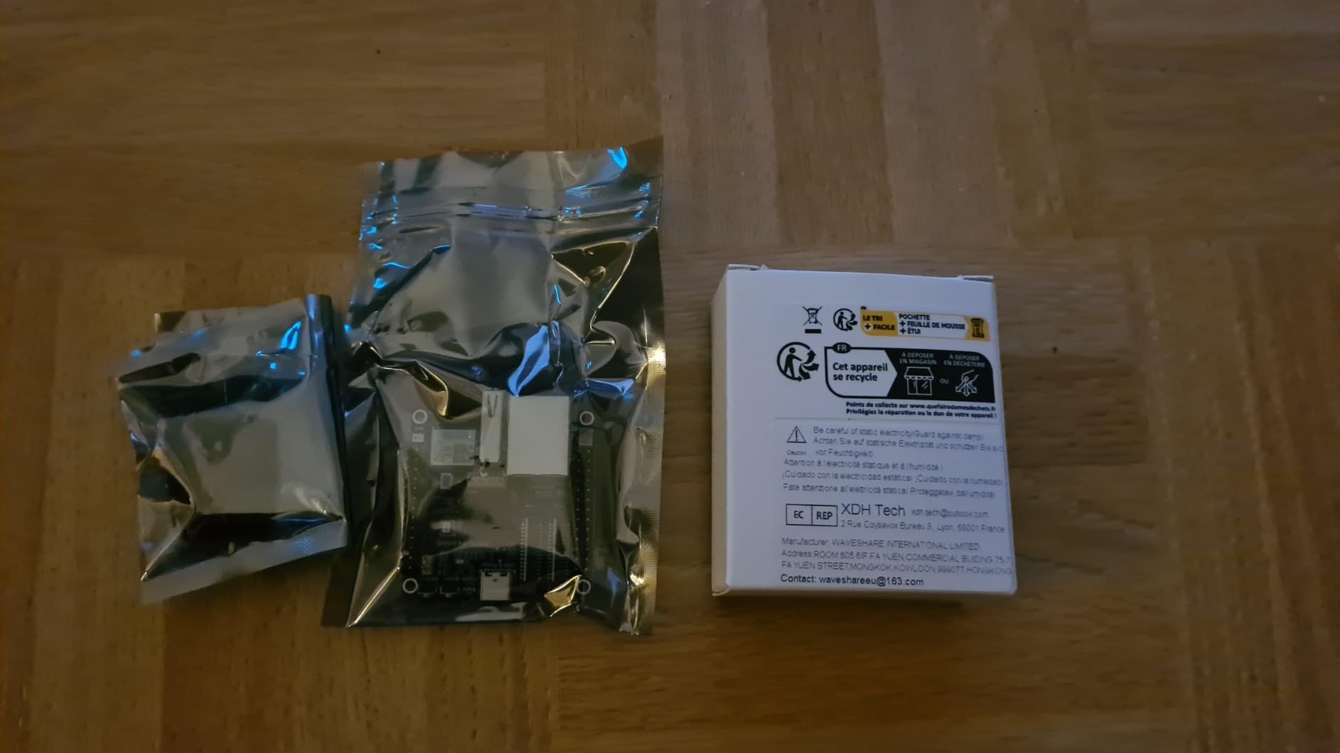Powerzwerg mit Display-Power