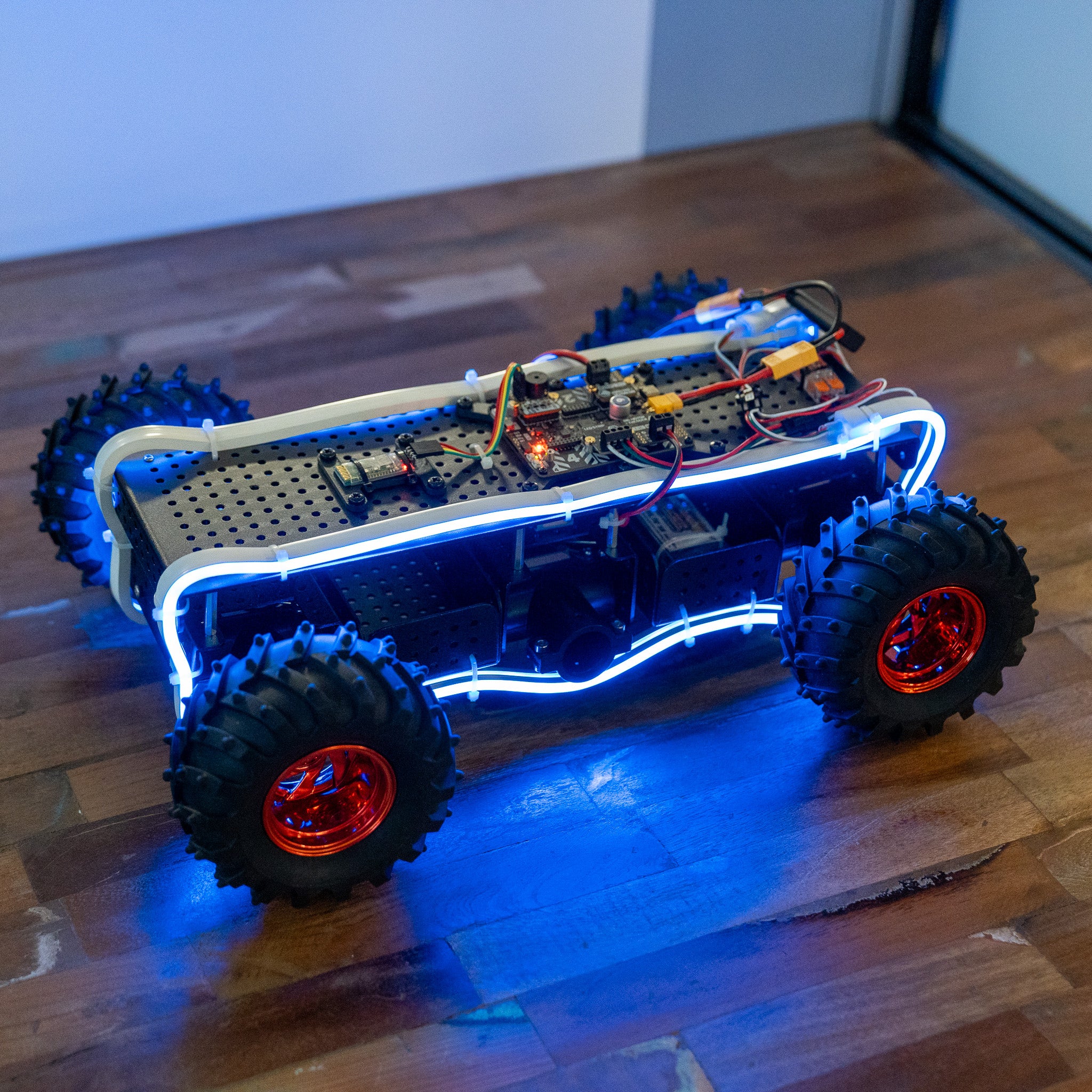 pimoroni-yukon-rp2040-robotik-controller-board-f-r-6-module image 7