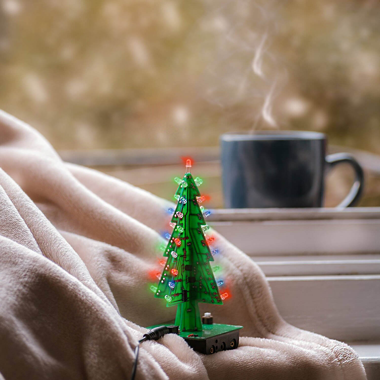 az-delivery-diy-led-weihnachtsbaum-l-t-kit-mit-bunt-blinkenden-lichtern image 3