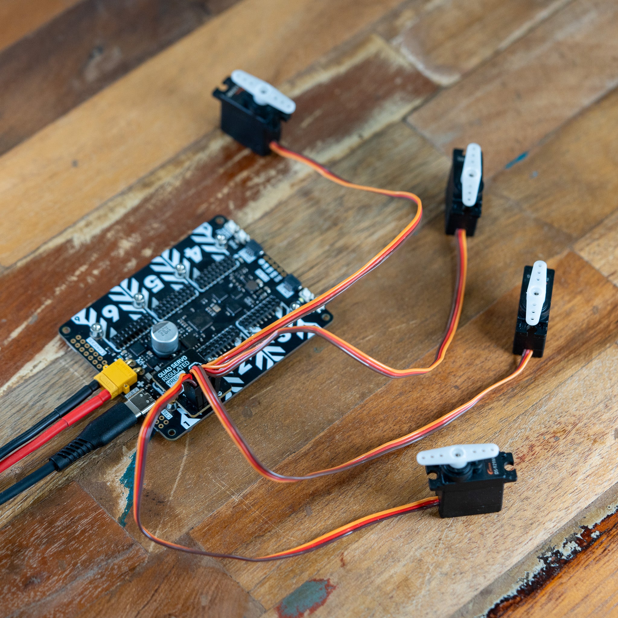pimoroni-quad-servo-modul-f-r-yukon-4x-servo-treiber-regulated-direct image 5