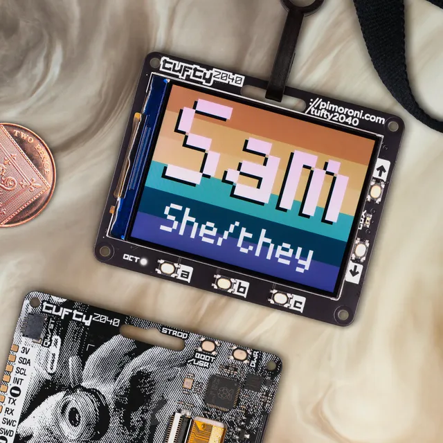 pimoroni-tufty-2040-programmierbares-lcd-badge-mit-2-4-zoll-display-rp2040 image 1