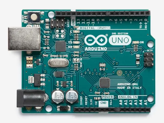 arduino-uno-rev3-smd-a000073-entwicklungsboard-mit-atmega328p image 1